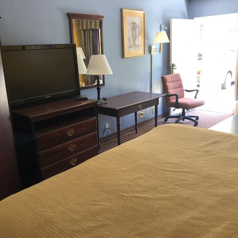 Grenada Inn Dış mekan fotoğraf